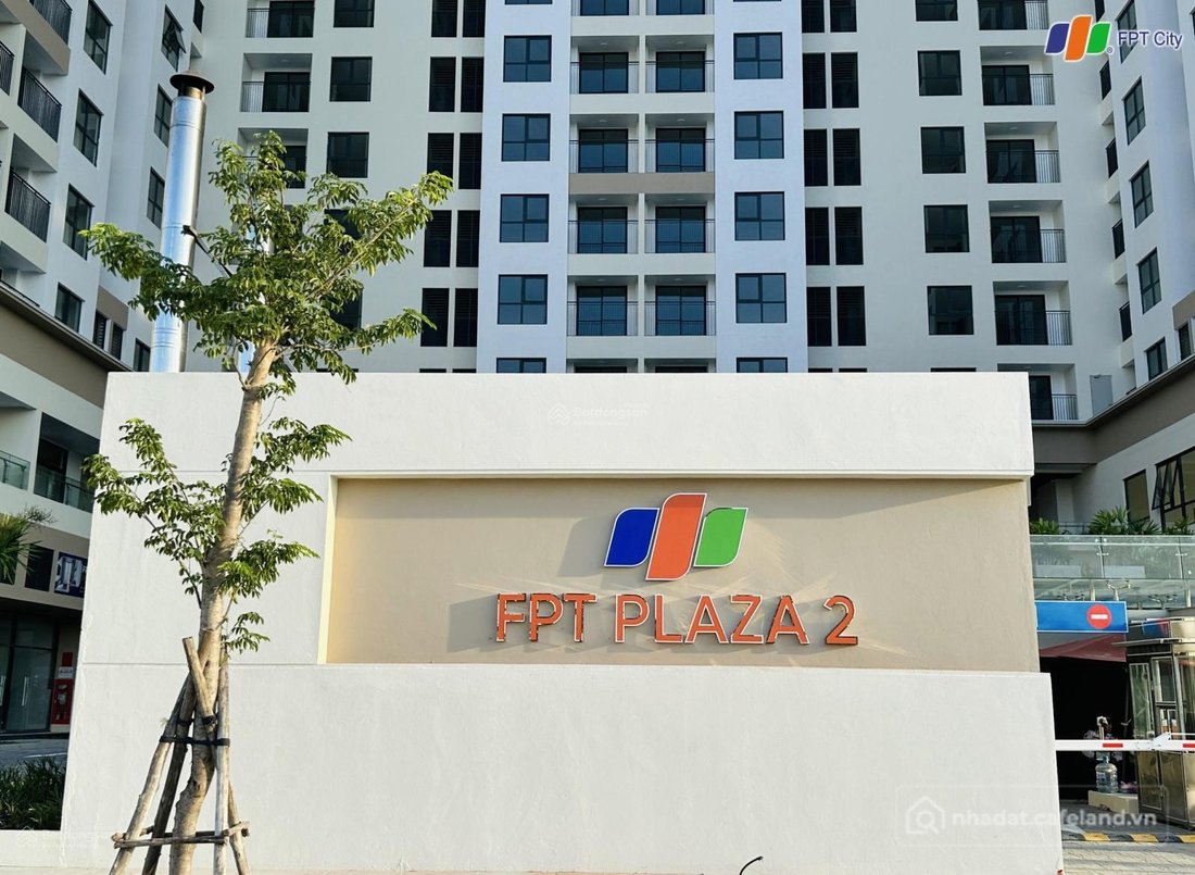 Bán căn hộ chung cư: Plaza 2 - Căn 2pn lớn 75m² ít NT, giá tốt 3,4 tỷ | Nhà trốn