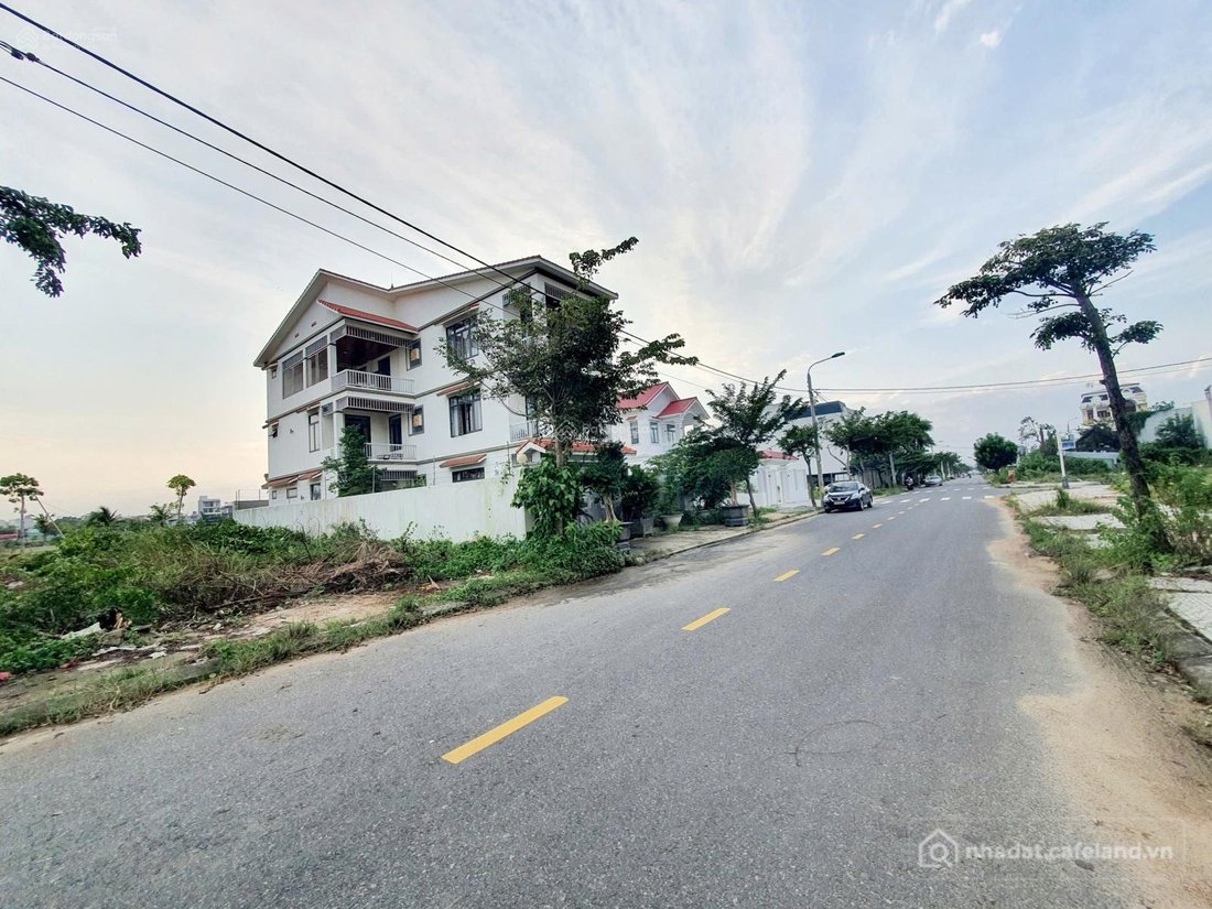 Bán đất thổ cư: Bán lô đất BT đẹp tại KĐT Nam Hoà Xuân, đường Đồng Khoa - Ngũ Hà