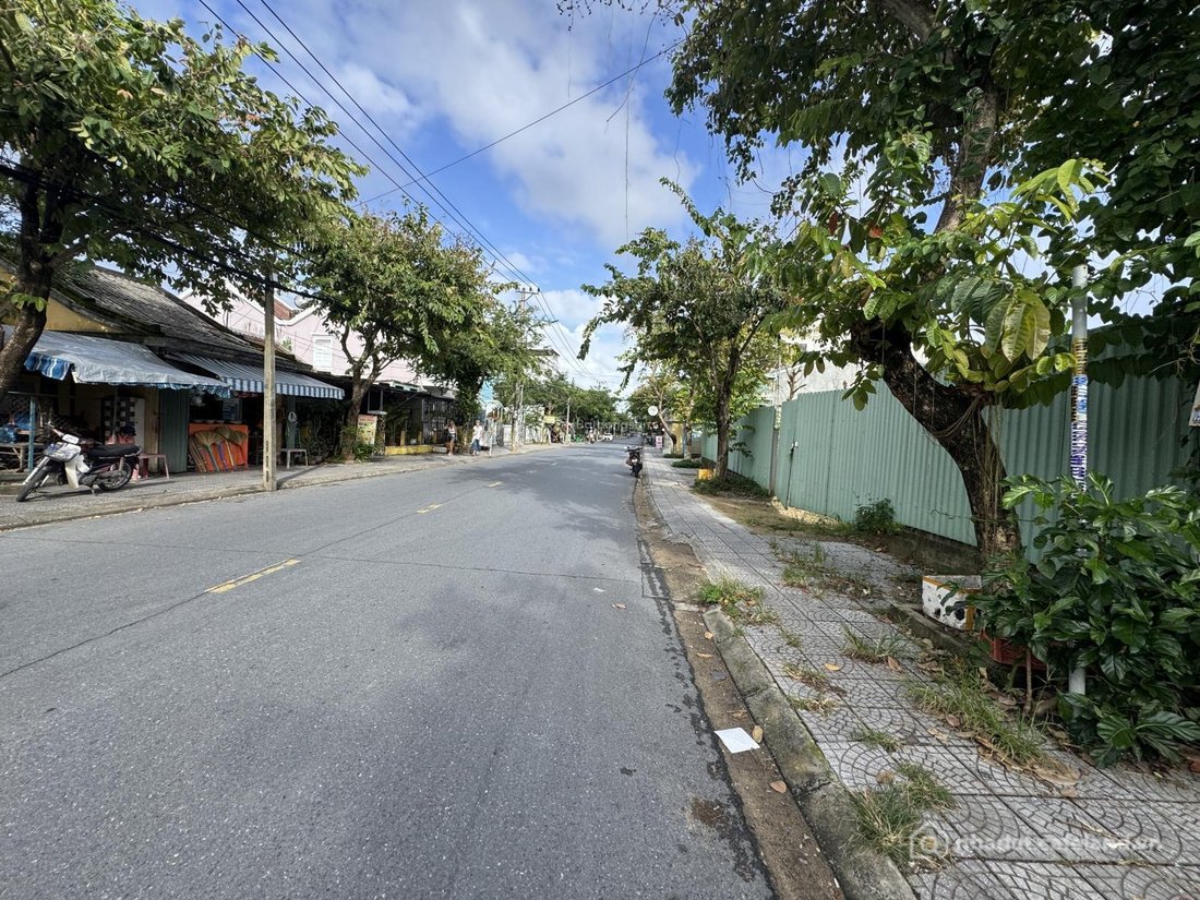 Bán đất thổ cư: Cần bán đất Hội An xây khách sạn 5 - 7 tầng, 724,9m2 view sông, 