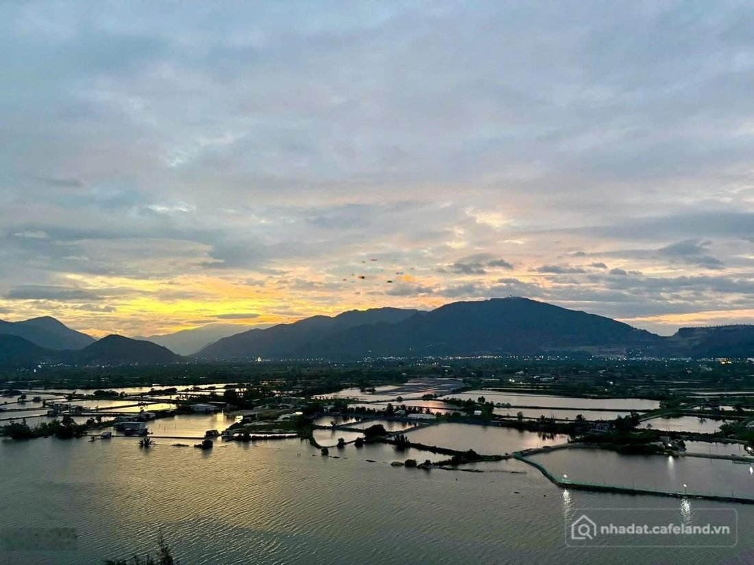 Bán căn hộ chung cư: Siêu hiếm căn hộ 2PN toà CT1 Riverside Luxury Phước Long tầ