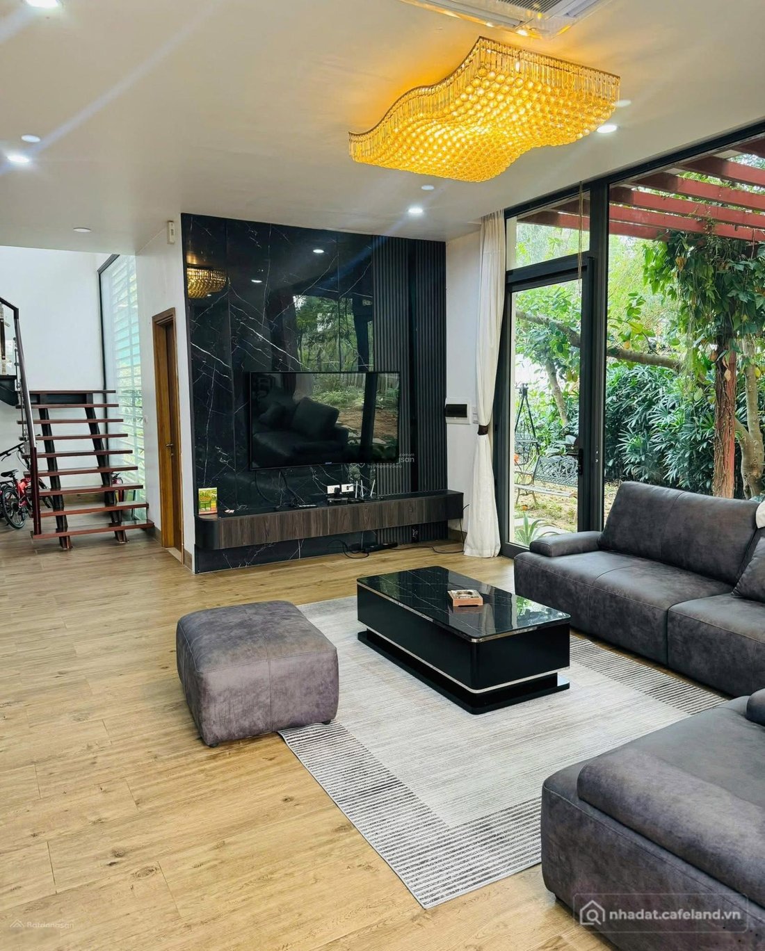 Bán biệt thự: Siêu rẻ nhất Flamigo Đại Lải. DT 318/500m, 2 tầng, MT 18m, giá chỉ