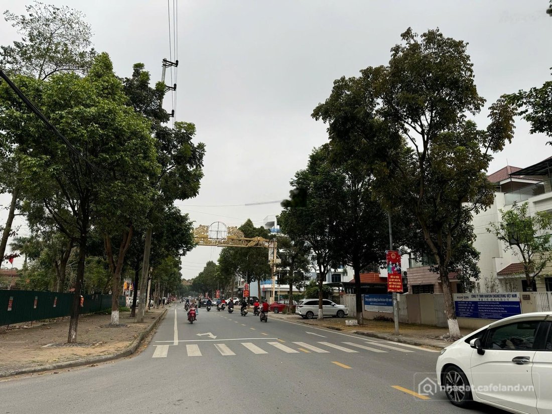 Bán đất thổ cư: Bán lô đất đường Đấu Mã làn 2, DT 87m2 MT 4,5m. Hướng Đông Nam