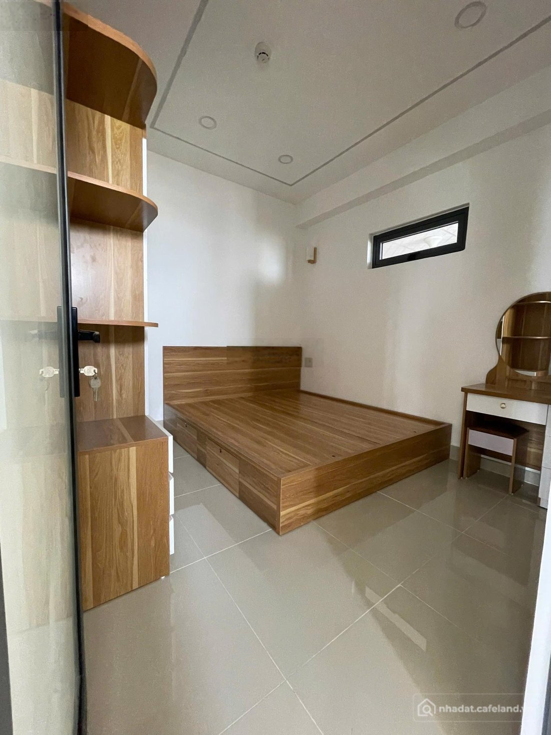 Bán căn hộ chung cư: Bán căn hộ Napoleon Castle căn góc 23, view toàn cảnh nha t