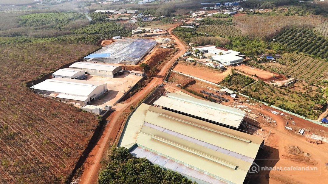 Bán đất thổ cư: Bán đất ngay Khu Công Ngiệp thổ cư, sổ sẵn tại Bình Phước