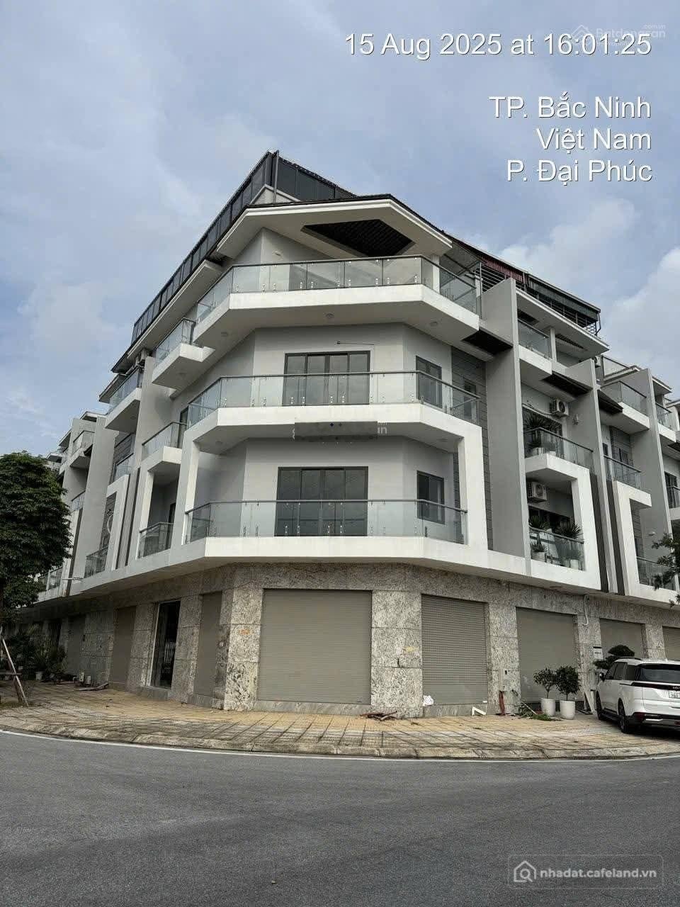 Bán nhà phố dự án: Bán shophouse 5PN, 4WC, căn góc 108m2 tại Him Lam Green Park,