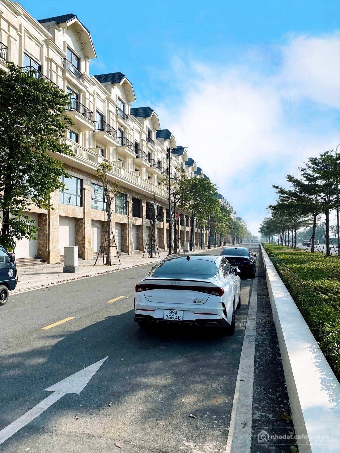 Bán biệt thự: Kim đô city Căn góc view công viên. Đt 108m2 xây 5 tầng.