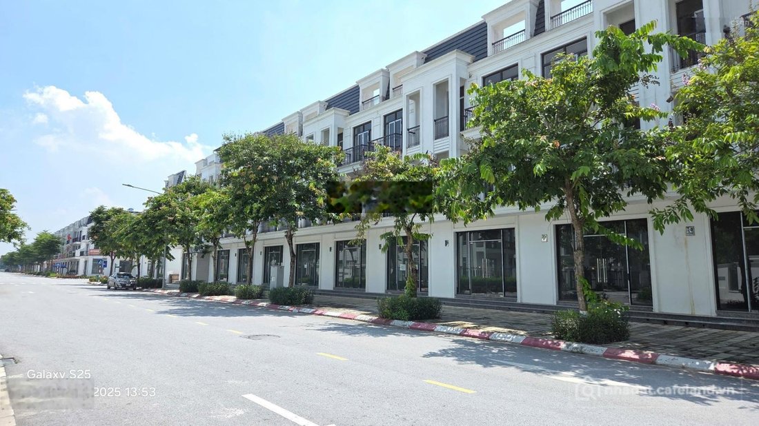 Bán biệt thự: Chính chủ bán căn liền kề xẻ khe 3 mặt thoáng Hud Mê Linh Central 