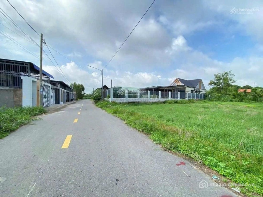 Bán đất thổ cư: Đất đối diện trường học AN linh Hồ chí Minh Giá 530tr /250m2 tc 