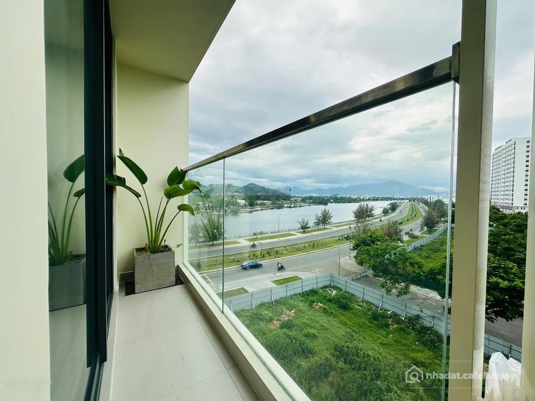 Bán căn hộ chung cư: Bán căn hộ 2pn 75m2 CT1 Riverside Luxury view sông tặng ful