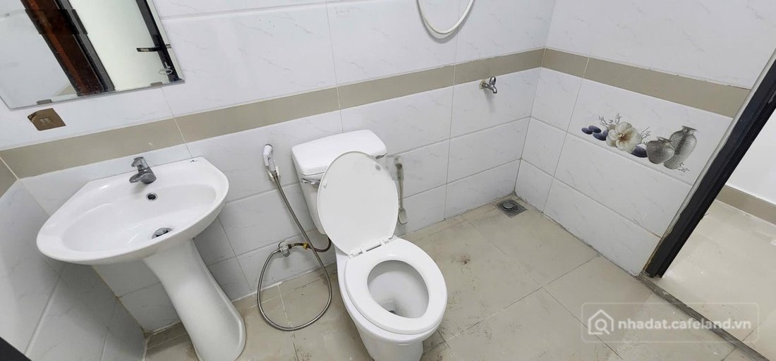 Bán căn hộ chung cư: Bán căn hộ Napoleon Castle 2PN 1WC view biển 56m2 giá 2,3 t