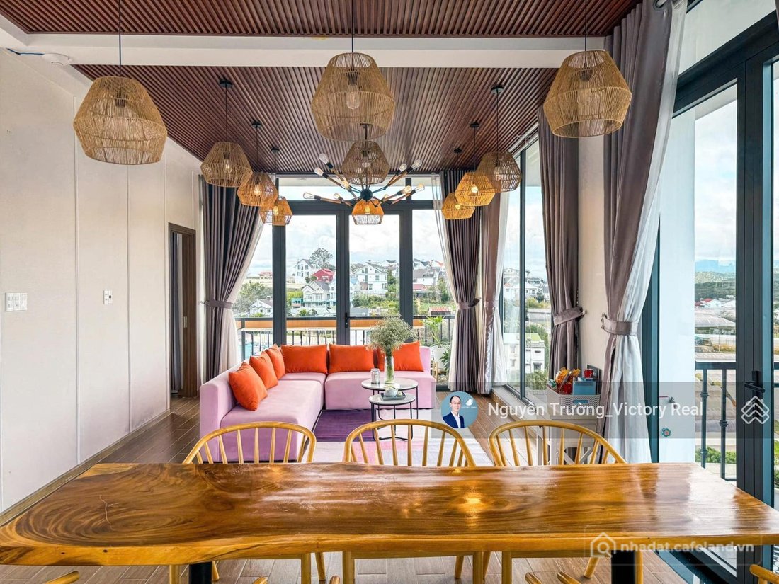 Bán biệt thự: Villa Đà Lạt 205m² Sàn 396m² Hoàn Công Chỉ 11 Tỷ, View toàn thành 