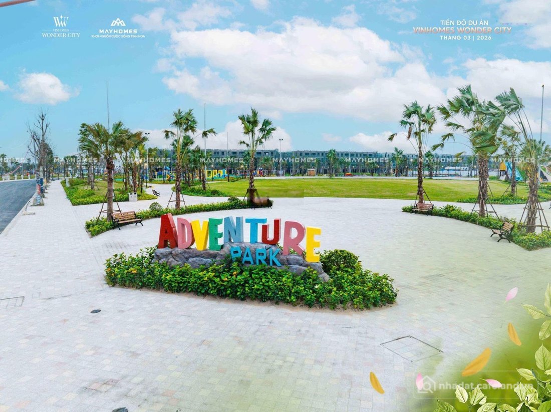 Bán biệt thự: Biệt thự 128m2 mặt đường 30m trục chính Vinhomes Wonder City