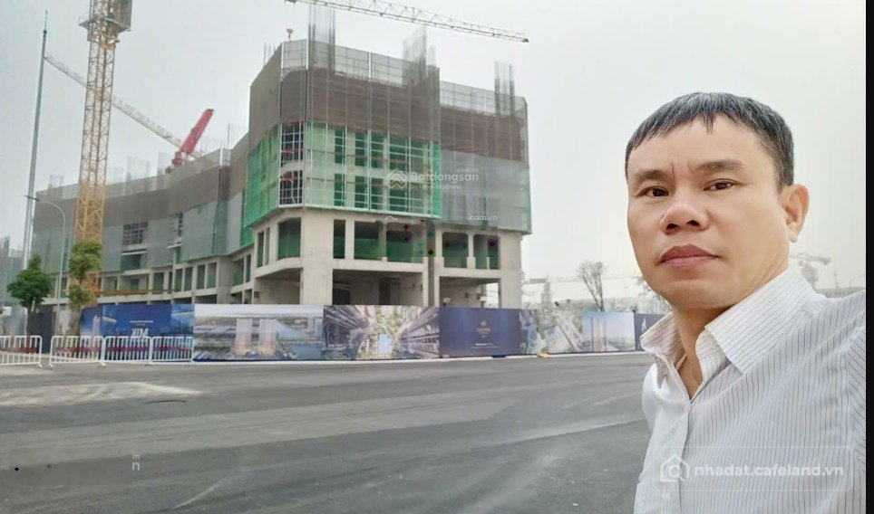 Bán nhà phố dự án: Bán shop chân đế chung cư MIK Vinhomes Cổ Loa. DT nhỏ 27m2 (m