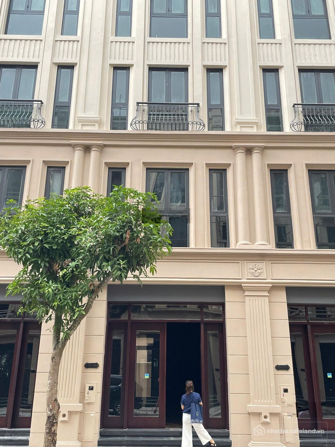 Bán biệt thự: Chính chủ bán căn nhà liền kề Thiên Nga TN4 - 130 ở phân khu Tinh 