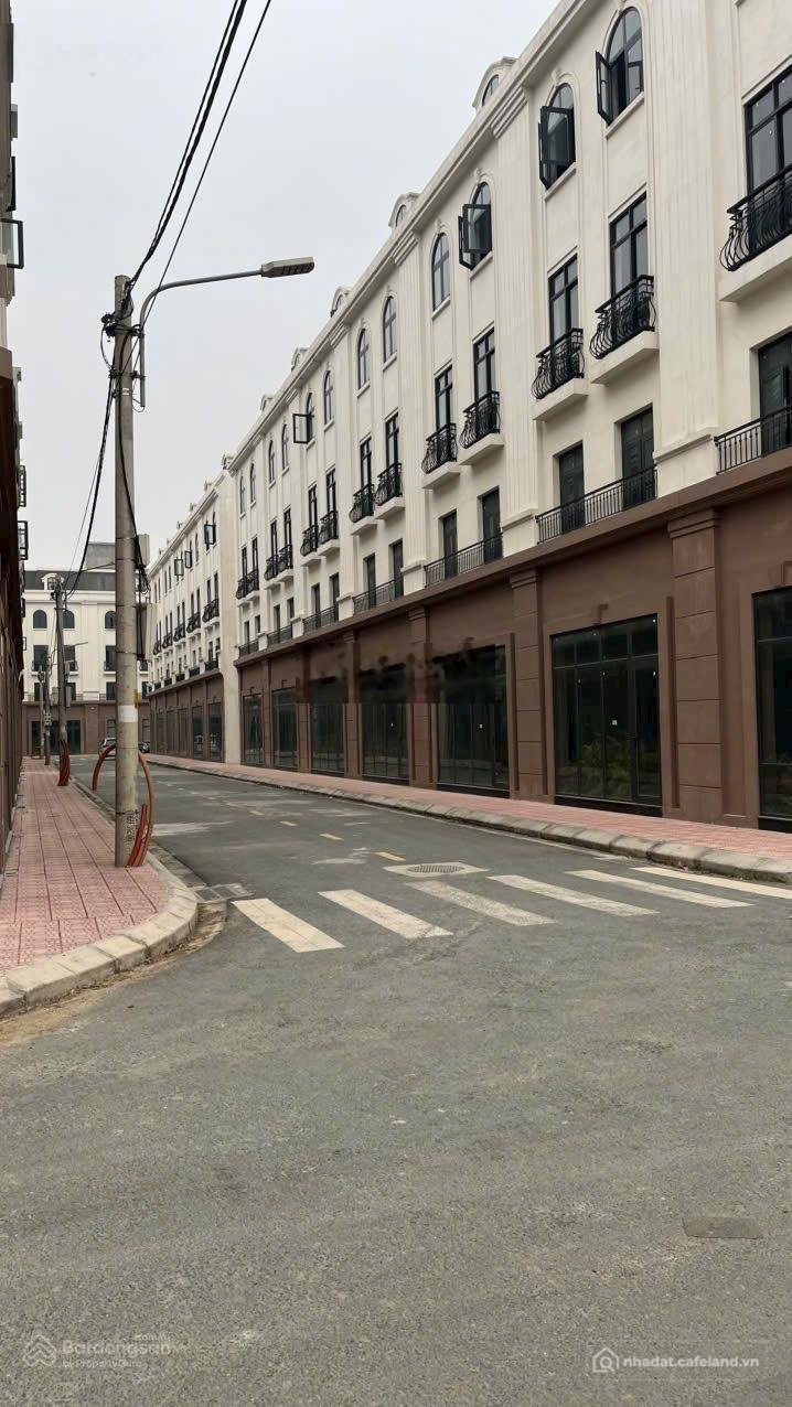 Bán biệt thự: Bán liền kề Sơn Đồng Center vị trí đắc địa kinh doanh cực đỉnh