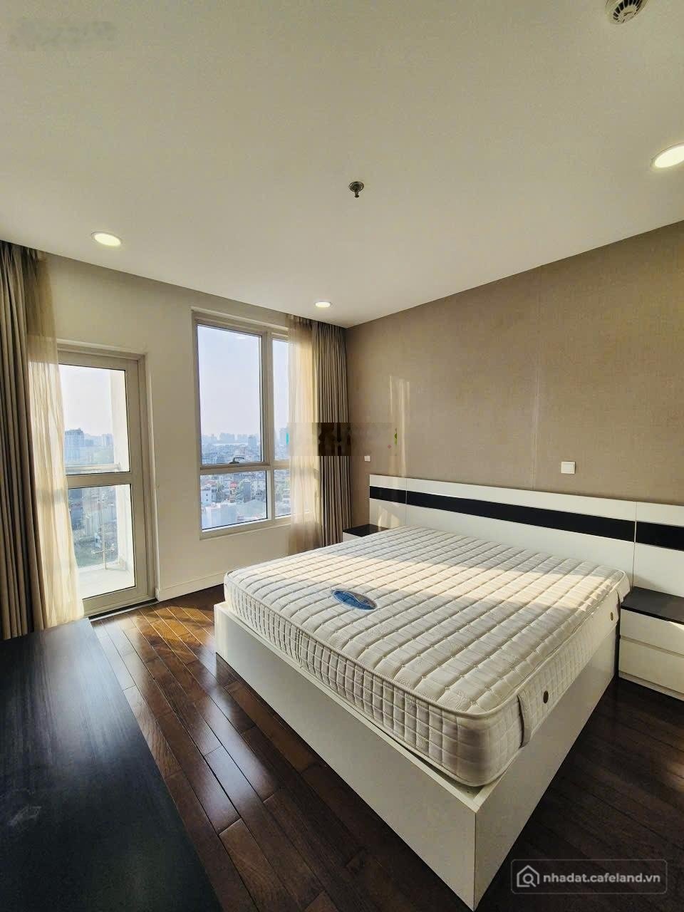 Bán căn hộ chung cư: Bán căn hộ 3PN, 126m2 tại Lancaster Hà Nội, giá ưu đãi 21 t
