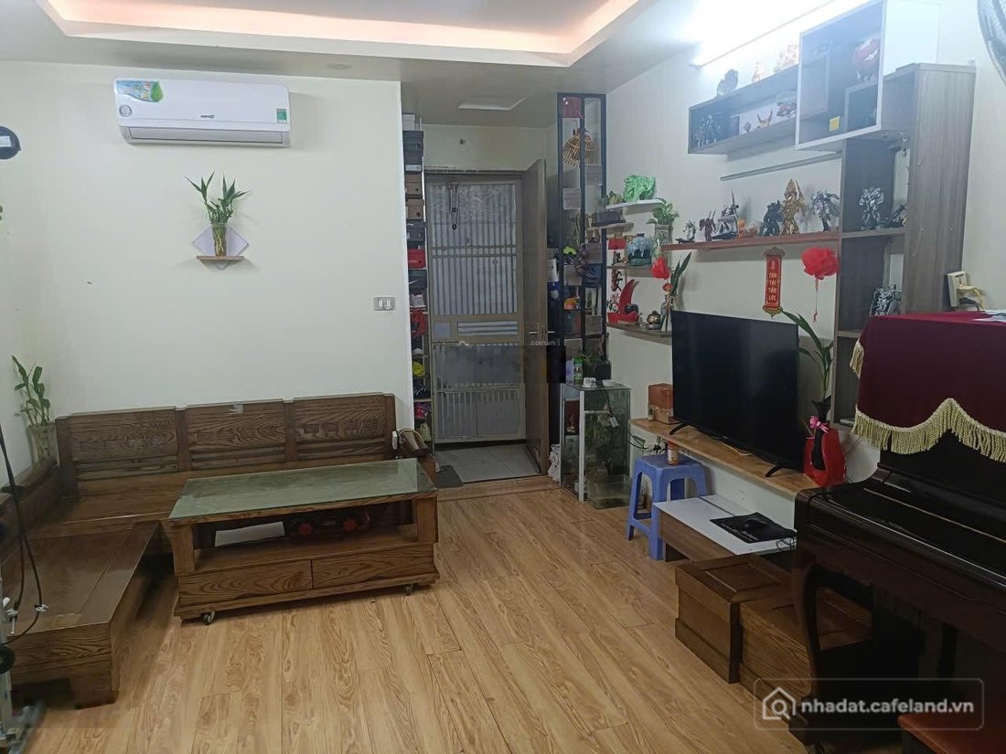 Bán căn hộ chung cư: Bán CC đẹp xuất sắc tại 160x, Chung cư Ruby City CT3, 3,8 t