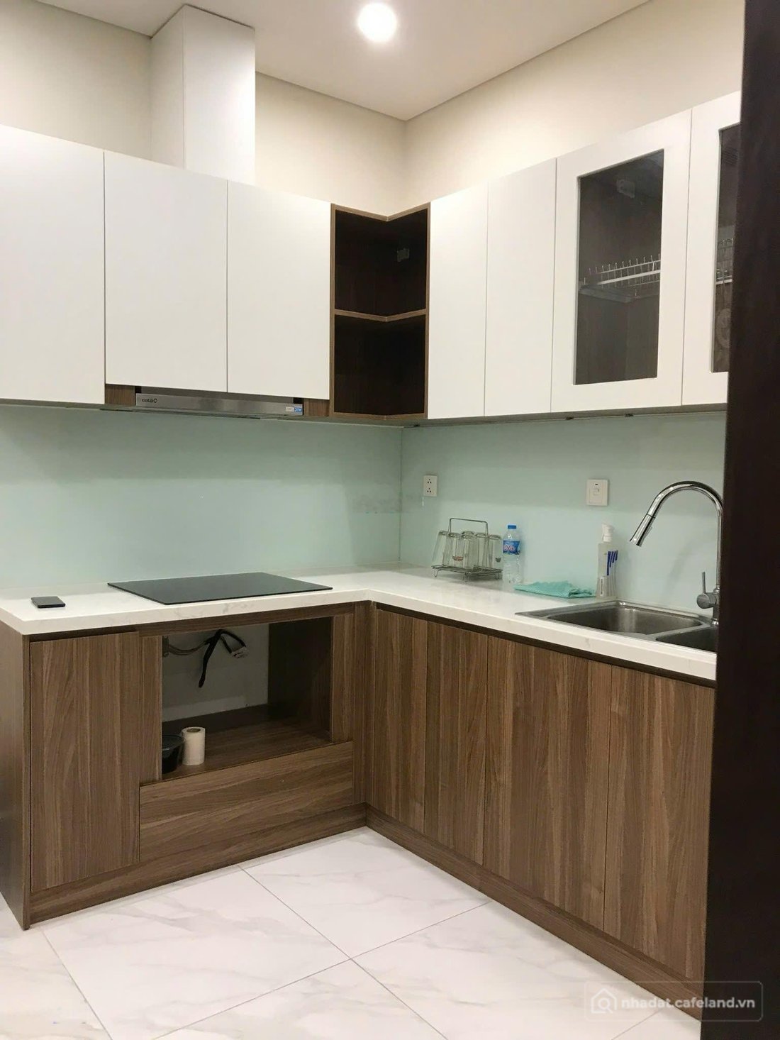 Bán căn hộ chung cư: Chính chủ bán căn hộ cao cấp tòa El Dorado vị trí trung Tây