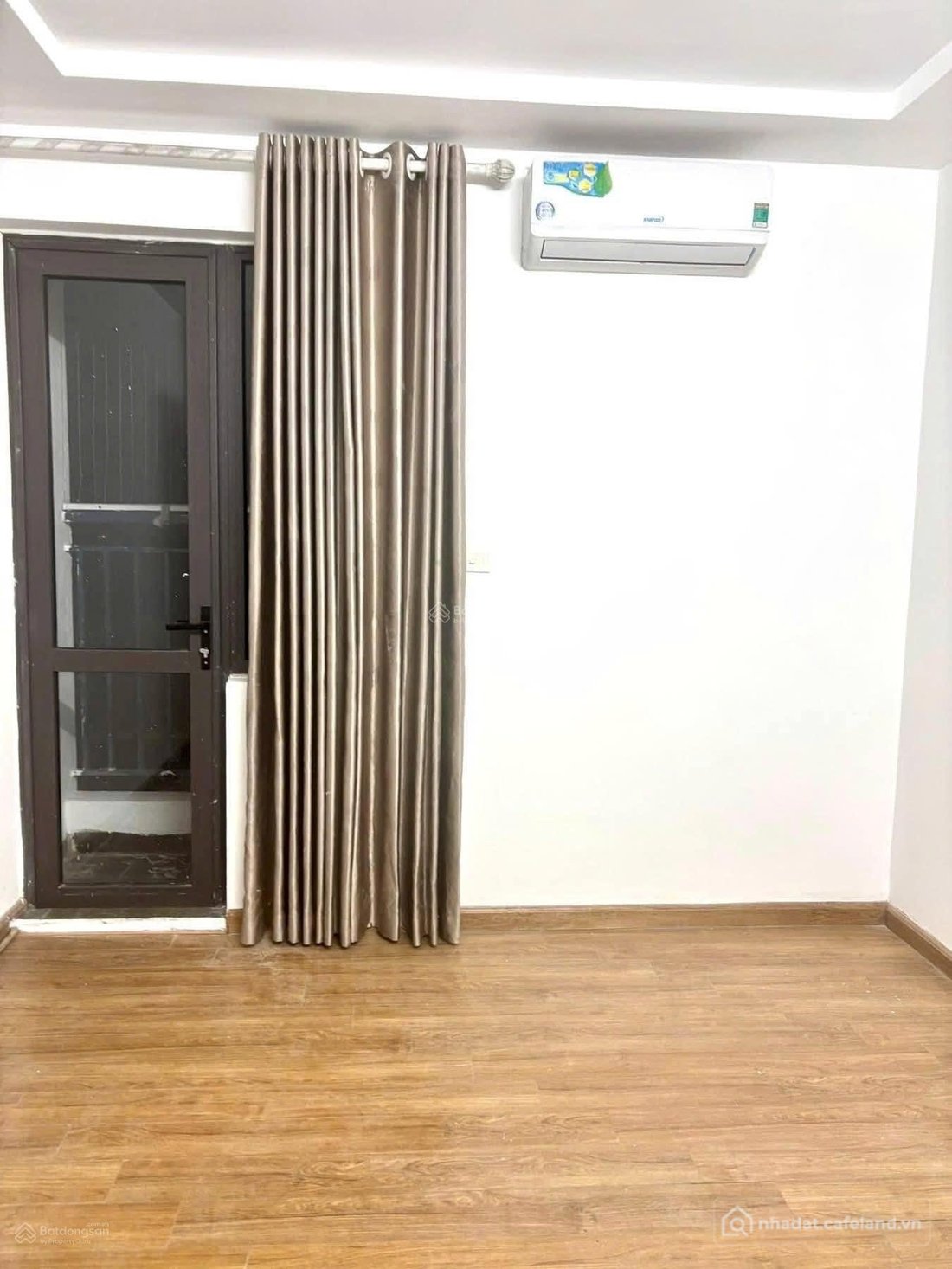 Bán căn hộ chung cư: 3.1 tỉ - có ngay chung cư Long Biên - Ruby City - 2PN 2WC -
