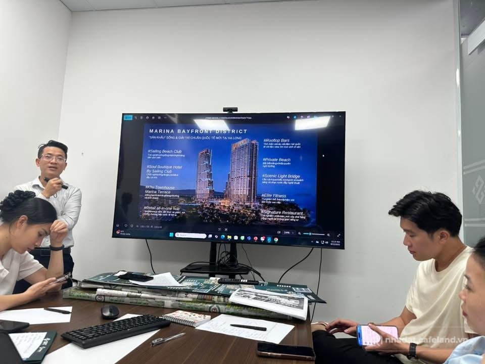 Bán căn hộ chung cư: Aria Bay studio 30m2 giá 2tỷ7 View biển + hồ cảnh quan + th