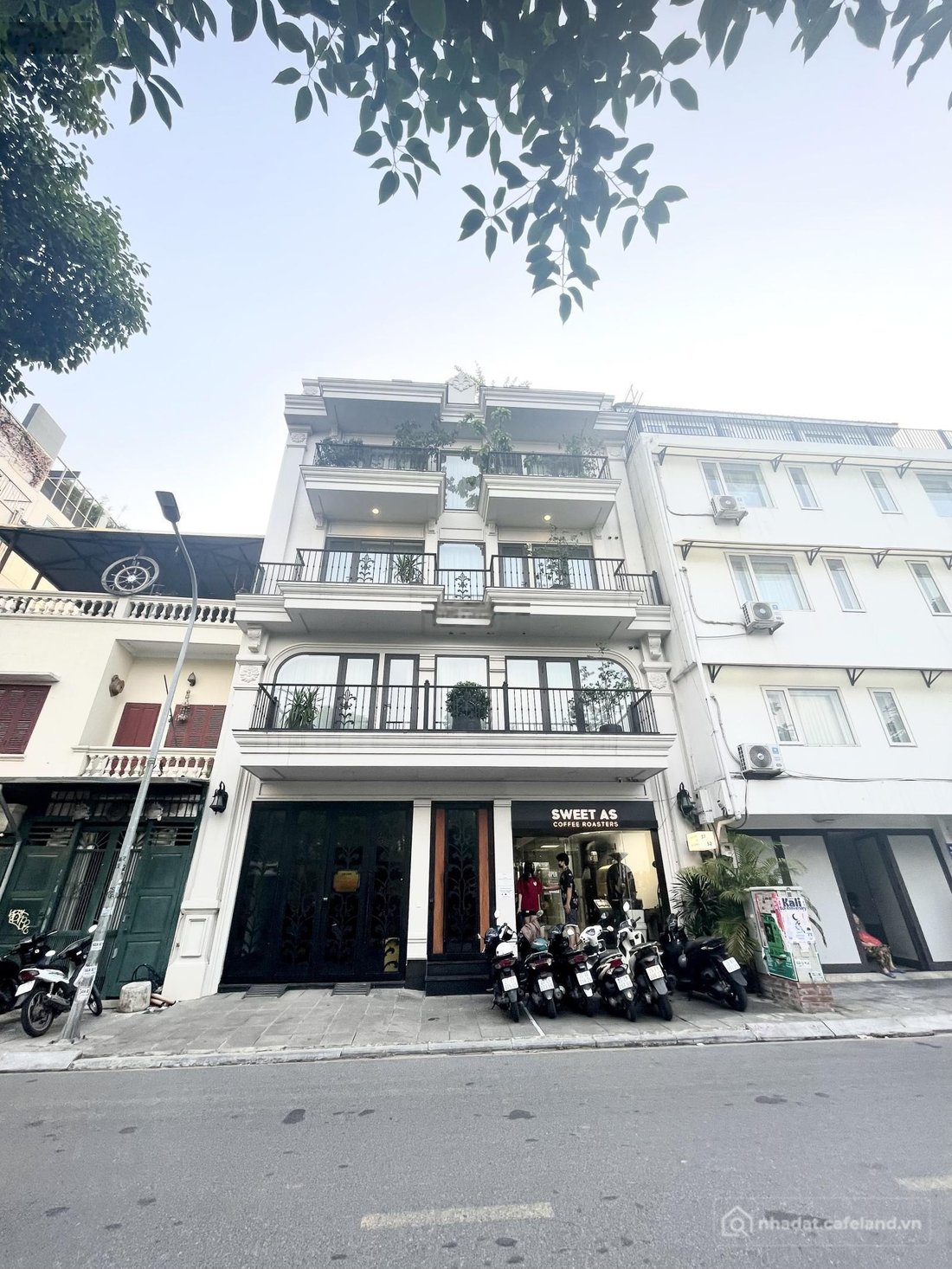 Bán nhà riêng: Chính chủ bán nhà Mặt Phố Tô ngọc Vân - Quảng An, 100m2 6 tầng 1 