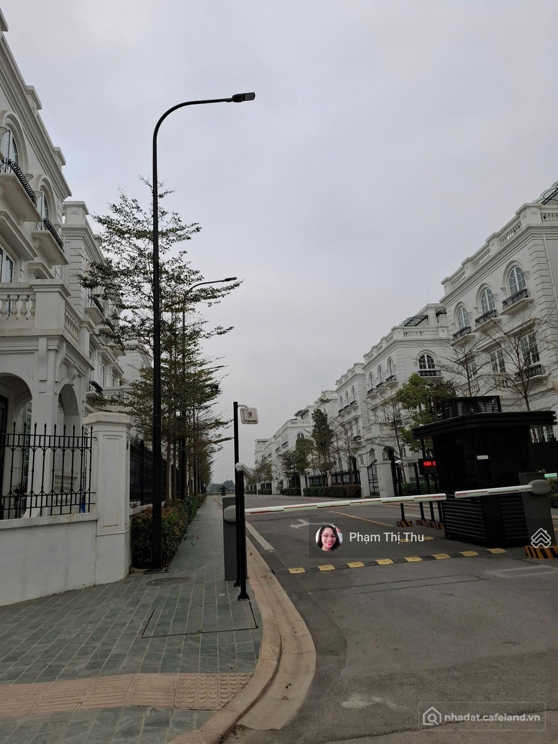 Bán biệt thự: Bán liền kề nhà phố kinh doanh sầm uất tại Tây Thăng Long: 102m2. 
