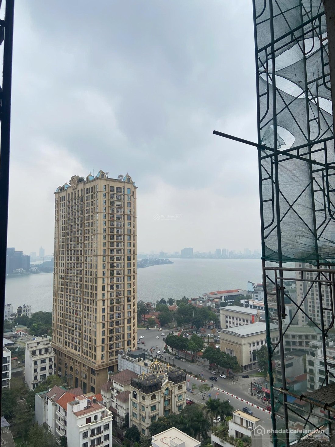Bán căn hộ chung cư: Bán chung cư Celestine Westlake Võ Chí Công - Tây Hồ Hà Nội
