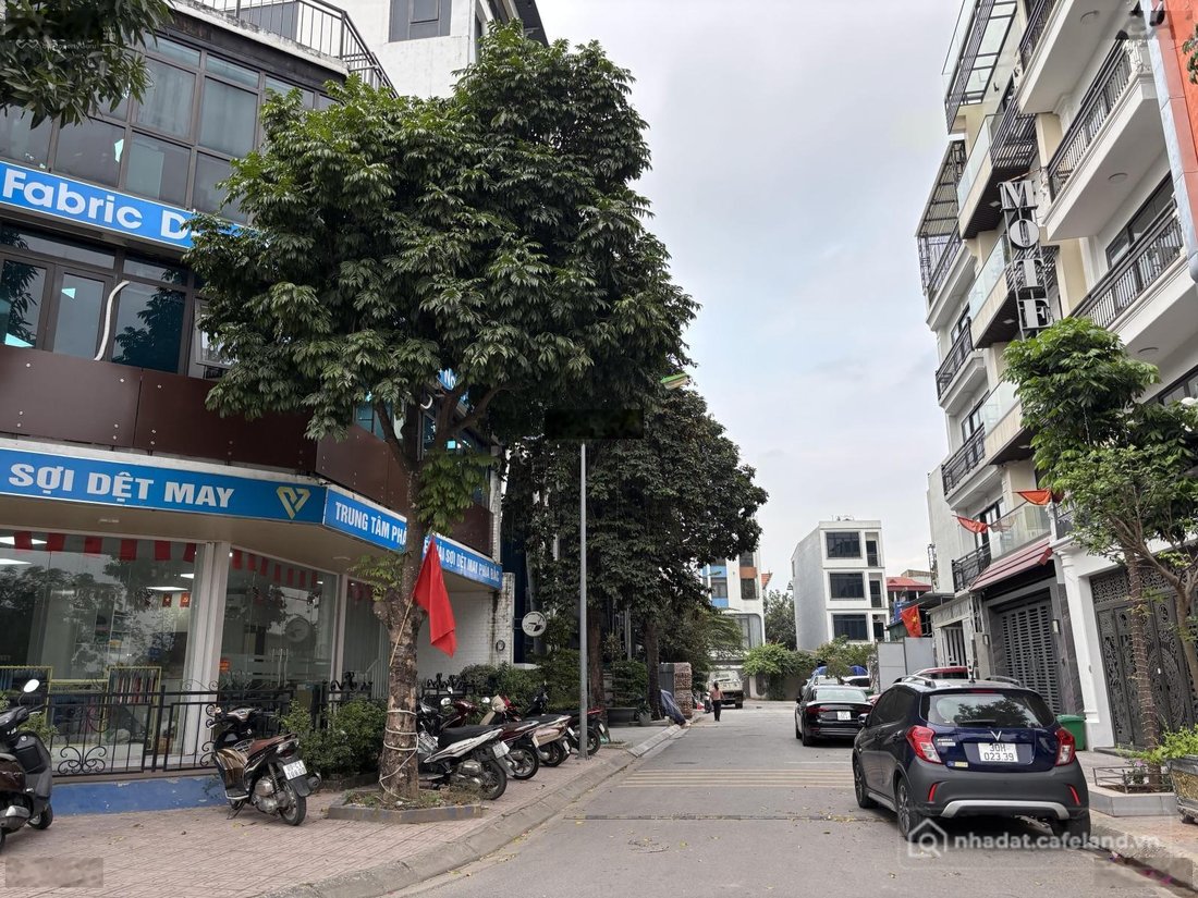 Bán nhà riêng: Bán Căn Nhà 5 Tầng Thang Máy Mặt Phố Nông Vụ Phúc Lợi kinh doanh 