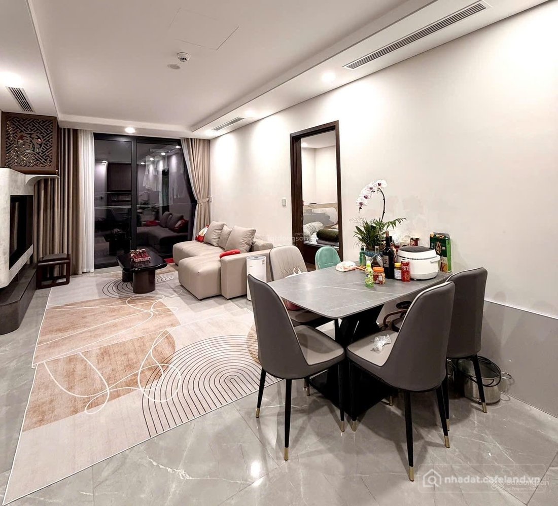 Bán căn hộ chung cư: Bán căn 9tỷ bàn giao full nội thất chủ mới ở được 2 tháng đ