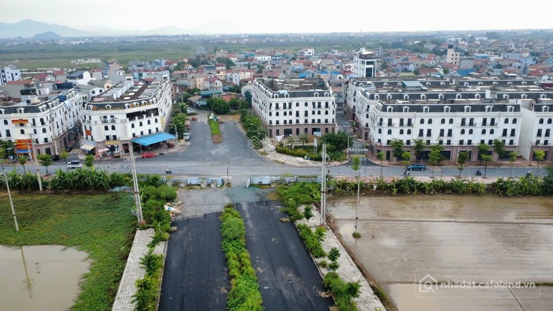 Bán nhà phố dự án: Bán căn góc shophouse Sơn Đồng Center, Hoài Đức, DT 75m2. Giá