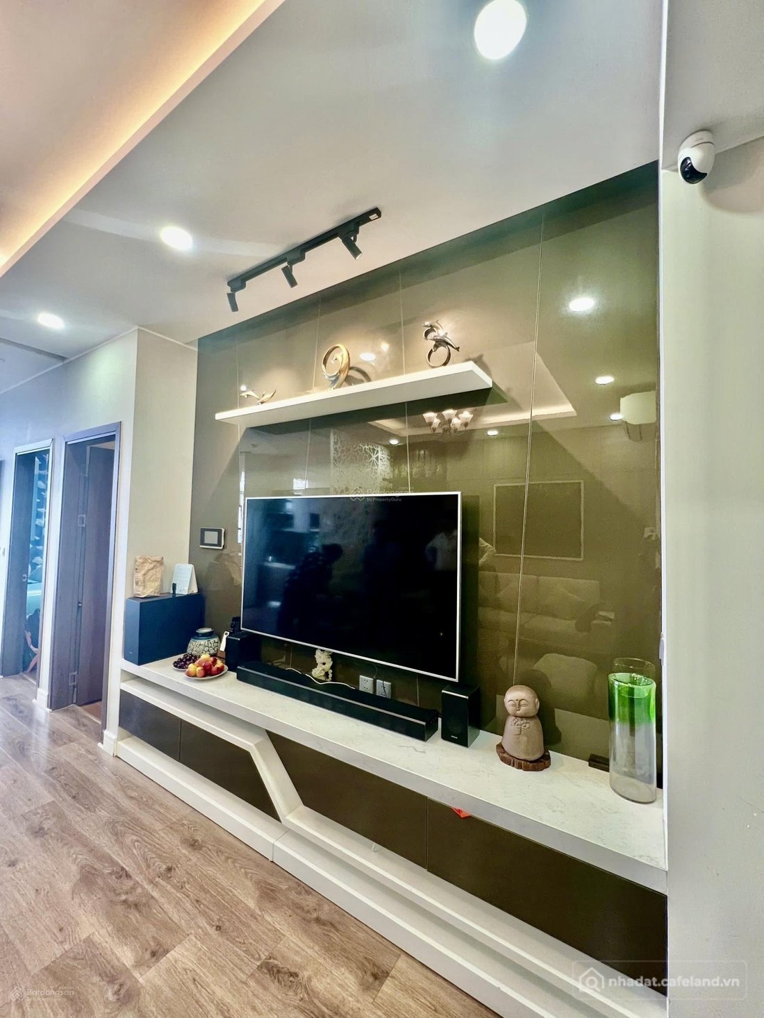 Bán căn hộ chung cư: Tin chuẩn chính chủ cần bán gấp căn hộ 2PN+1 đẹp tại Tràng 