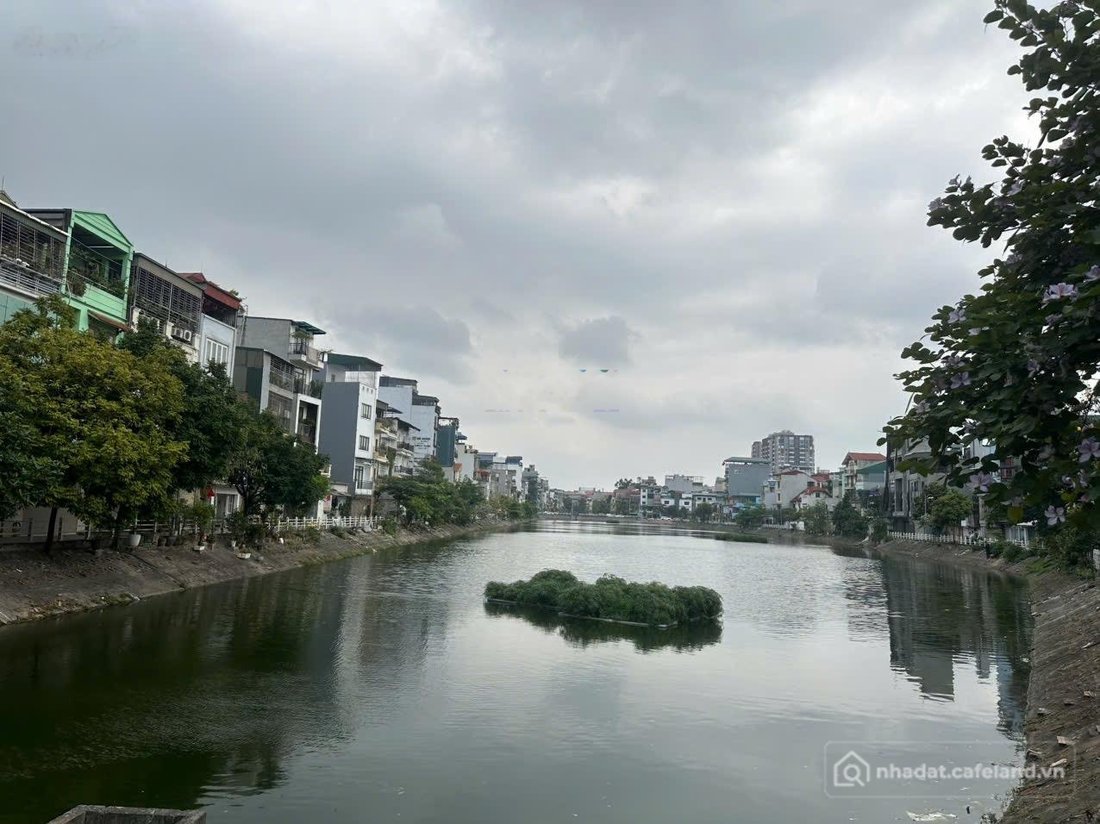 Bán căn hộ chung cư: CC bán căn hộ chung cư MIPEC 2PN, 2WC, full nội thất, giá n