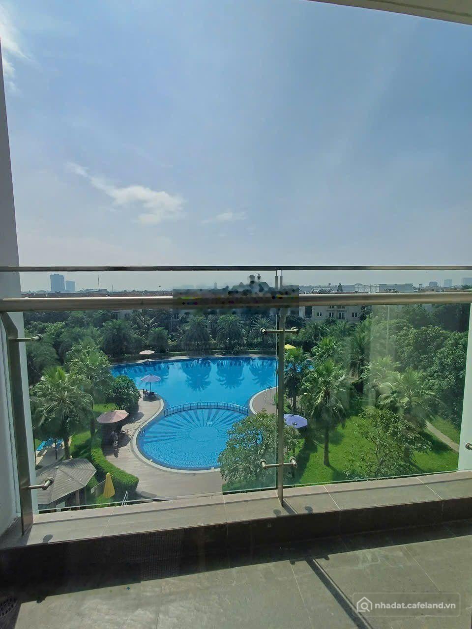 Bán căn hộ chung cư: 3,9 tỷ căn studio đẹp nhất dự án Vinhomes Symphony, LH: 093