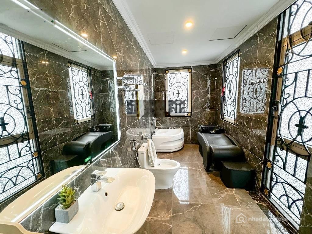 Bán biệt thự: Bán Biệt Thự Phân Khu Hướng Dương -Full nội thất - Giá tốt nhất kh