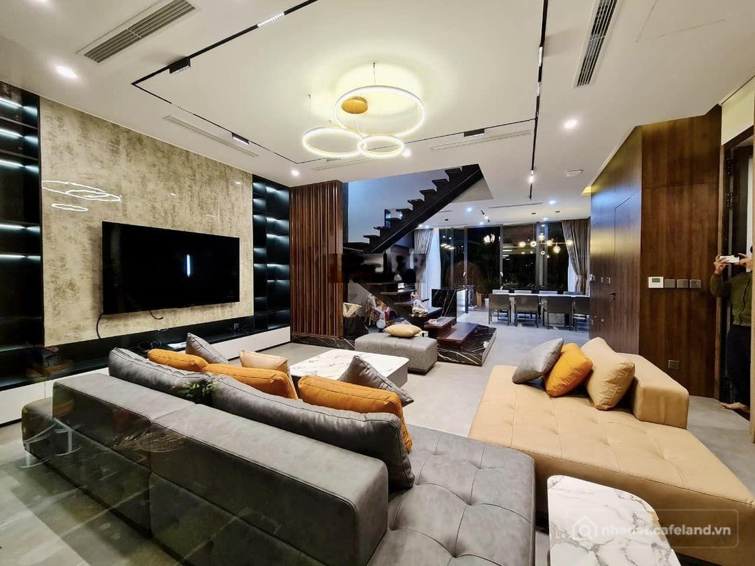 Bán biệt thự: Bán biệt thự Garden City Thạch Bàn Long Biên. DT 144m2 x 3T, MT 8m