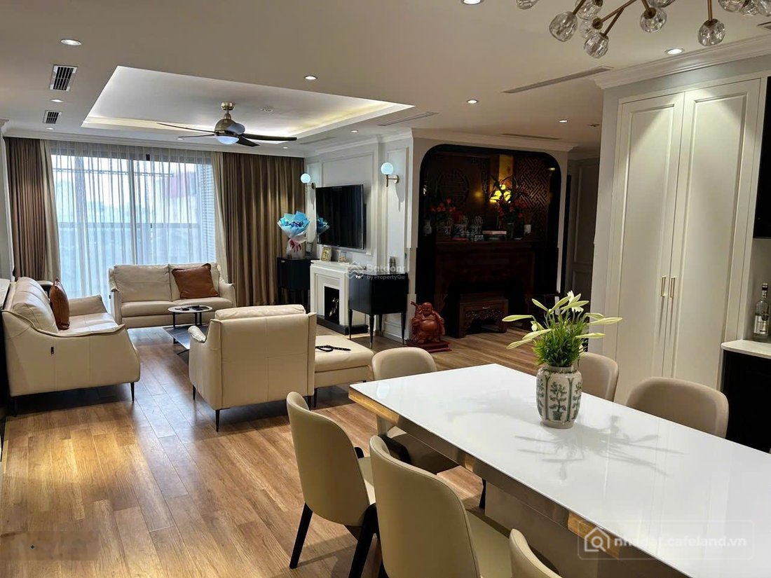 Bán căn hộ chung cư: Bán CH 3PN, 105m2 Vinhomes Metropolis - Liễu Giai, giá tốt,