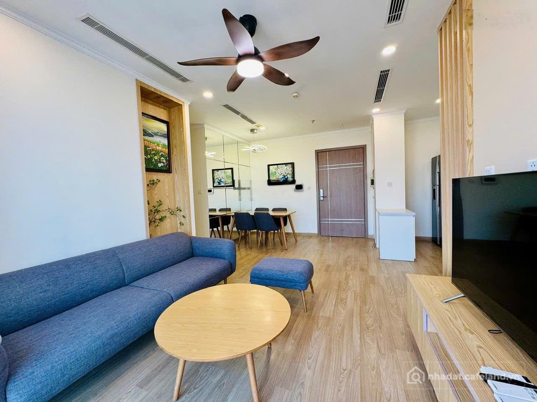 Bán căn hộ chung cư: Em cần bán căn hộ 2pn - 80m2 tòa A1 giá 8,3 tỷ