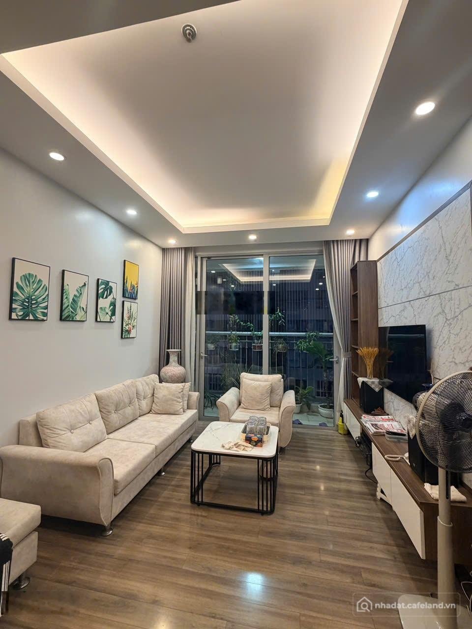 Bán căn hộ chung cư: Em bán căn góc 3PN - 115m2 giá 12 tỷ full nội thất