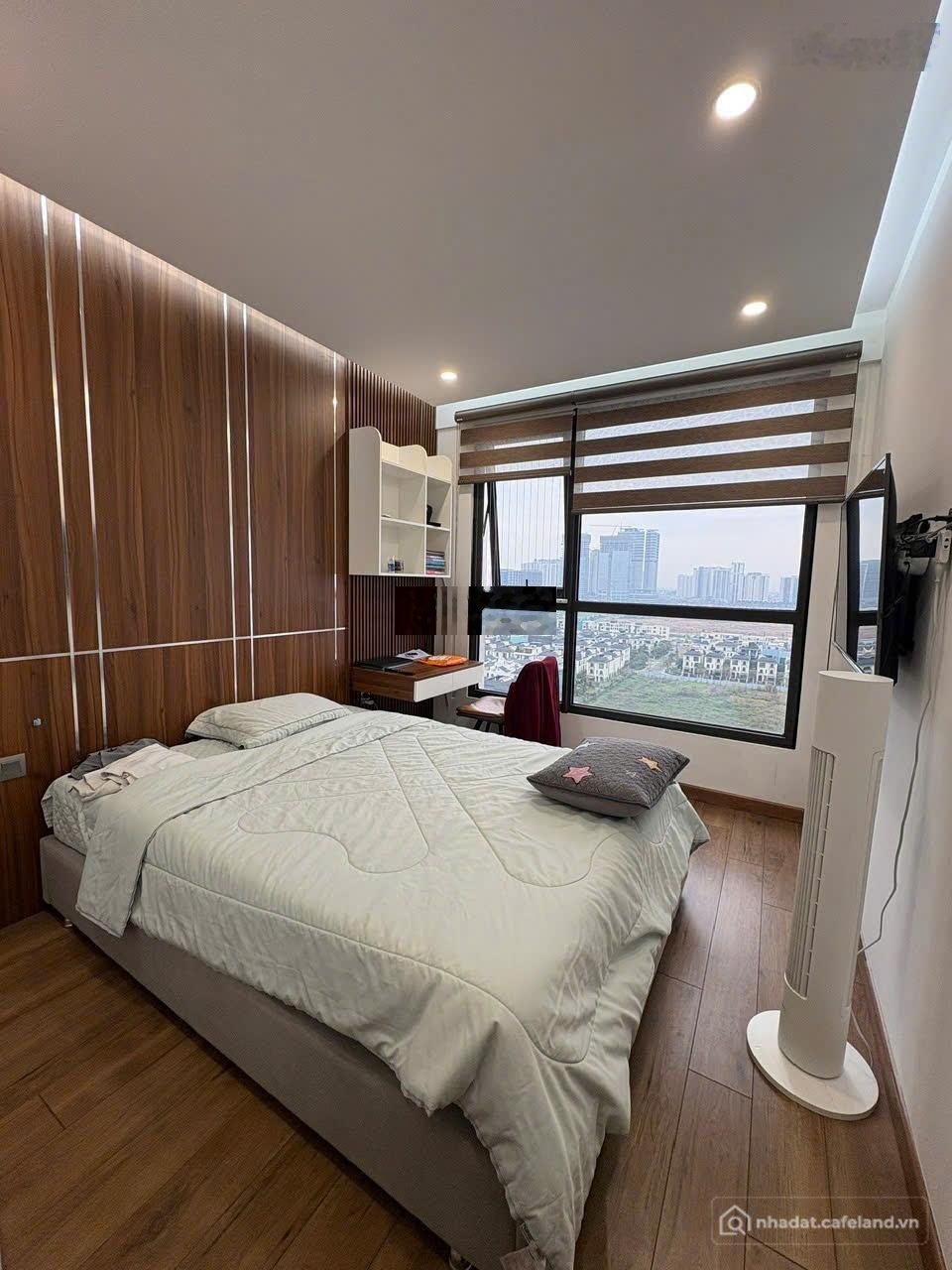 Bán căn hộ chung cư: Chủ nhà cần bán gấp căn hộ tòa 6th element 3pn2vs_ 2slot xe