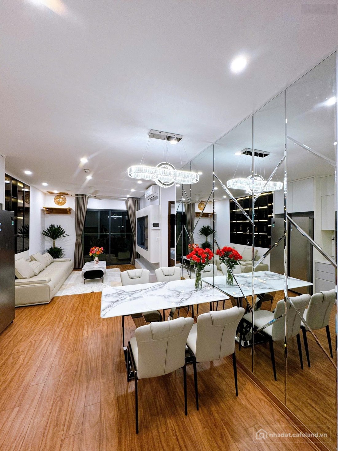 Bán căn hộ chung cư: Chủ nhà gửi bán căn hộ 2PN giá tốt nhất tại Cầu Giấy Center