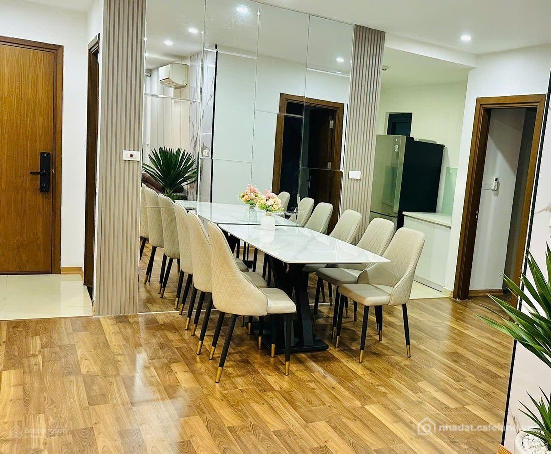 Bán căn hộ chung cư: Căn hộ 3PN, 2WC tại Goldmark City, 7,6 tỷ, 93m2 giá cắt lỗ