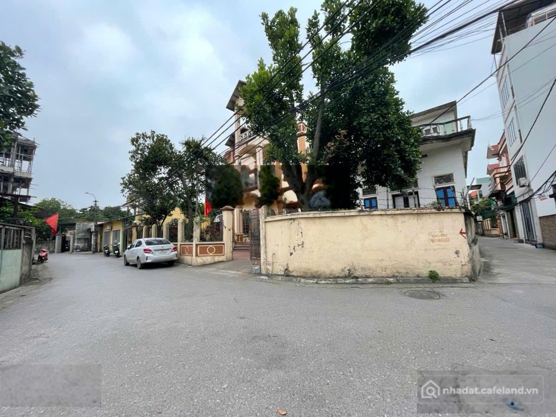 Bán đất thổ cư: Bán 63m2 thổ cư Giang Biên, sổ đỏ, chỉ 4,7 tỷ, gần đường trục ch