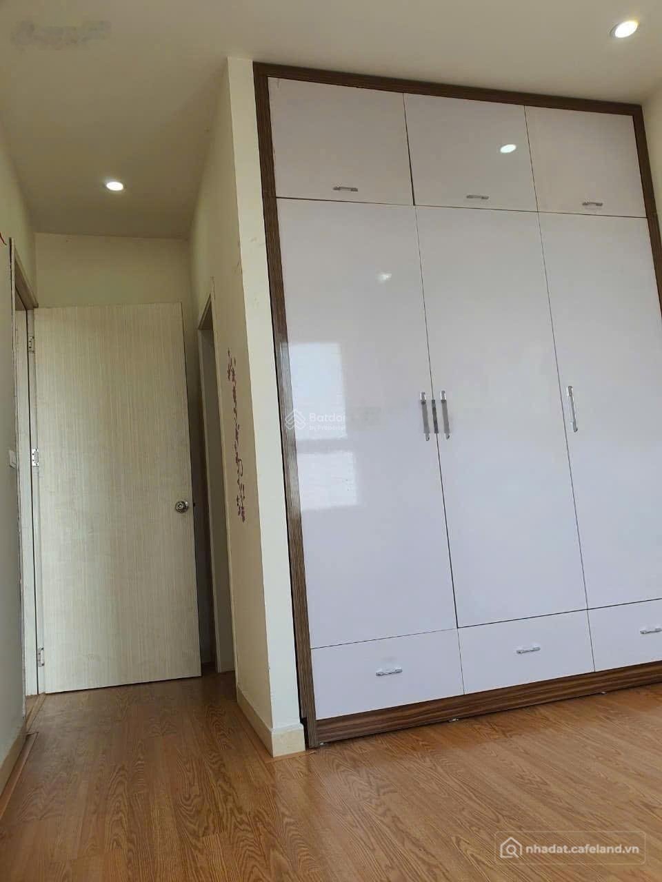 Bán căn hộ chung cư: Bán căn 2PN hướng thoáng chung cư Ecohome Phúc Lợi đối diện