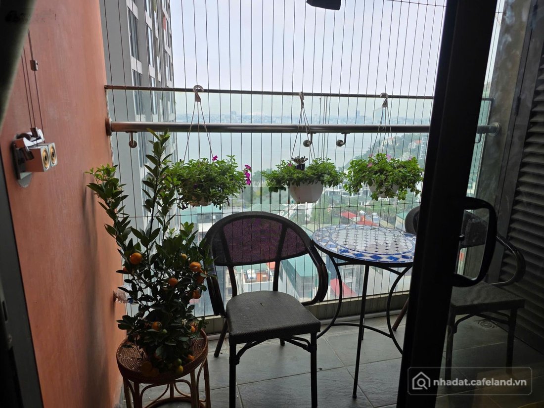 Bán căn hộ chung cư: Bán gấp căn 1PN tòa S2A Sun Grand City - 69 Thụy Khuê. View