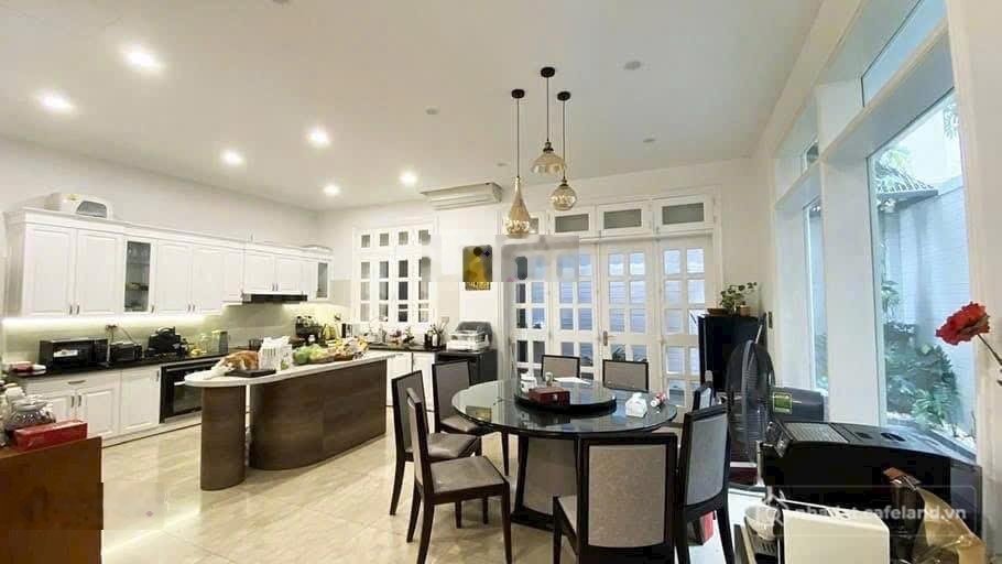 Bán biệt thự: Bán gấp liền kề Hàm Nghi Vinhomes Gardenia - 96mx5tầngxMT6m - VỈA 