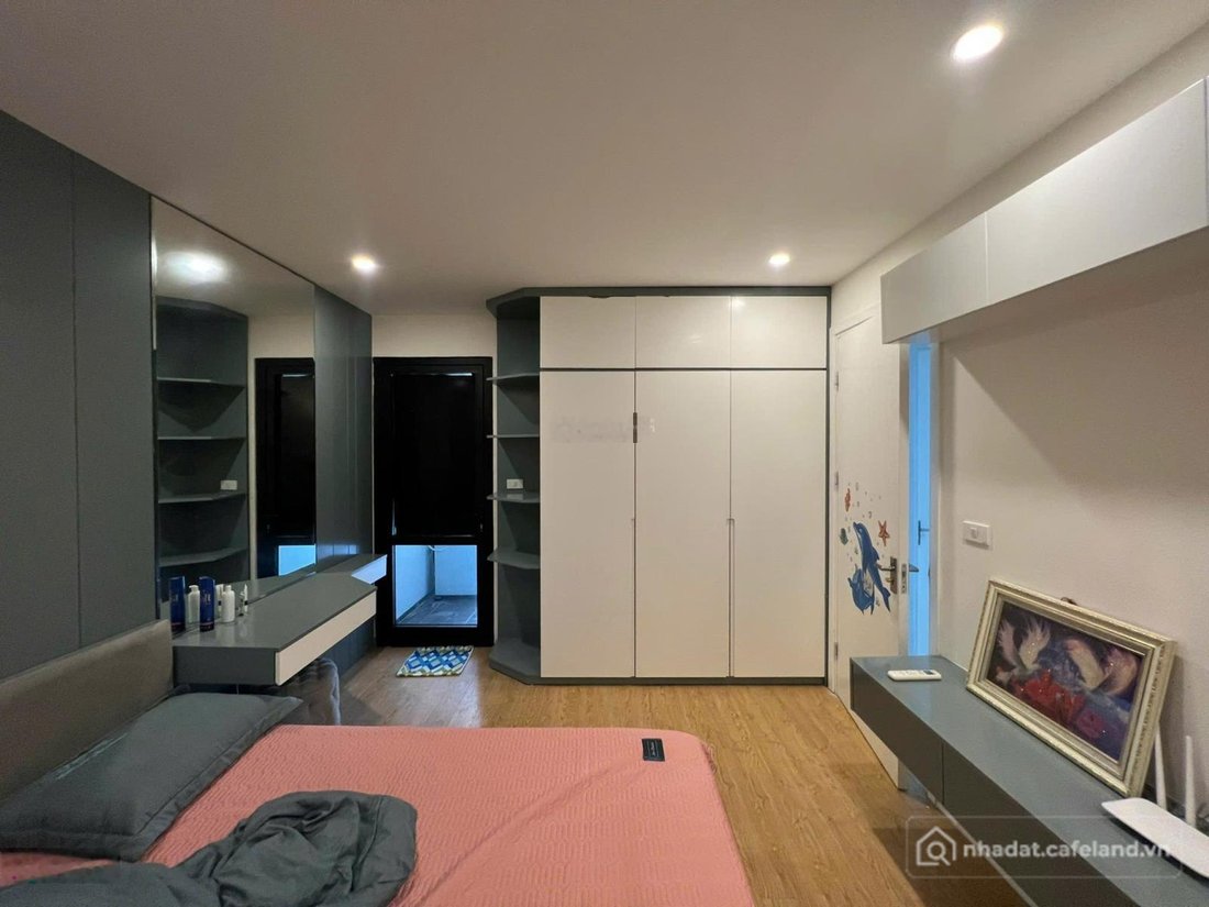 Bán căn hộ chung cư: Bán gấp căn hộ chung cư tại Golden Field, 9 tỷ, 90m2, 3N2WC