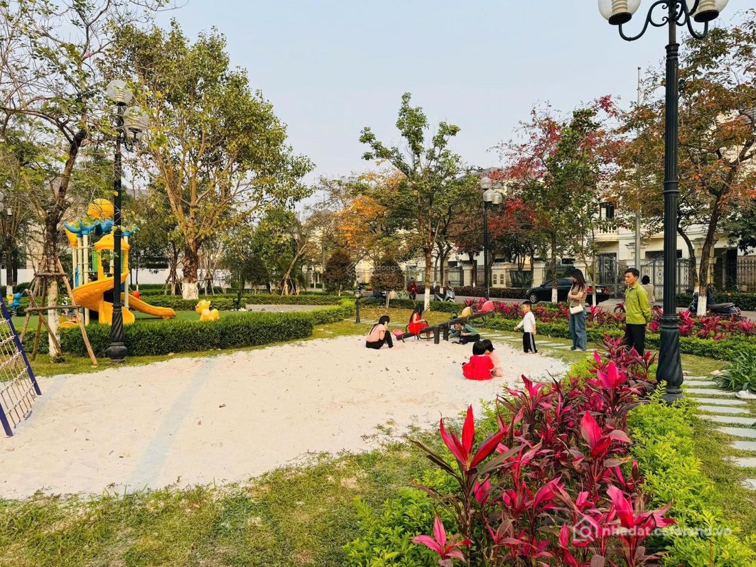 Bán căn hộ chung cư: Bán gấp căn hộ 2PN, 2WC, 69m2 tại Moonlight 1 - An Lạc Gree