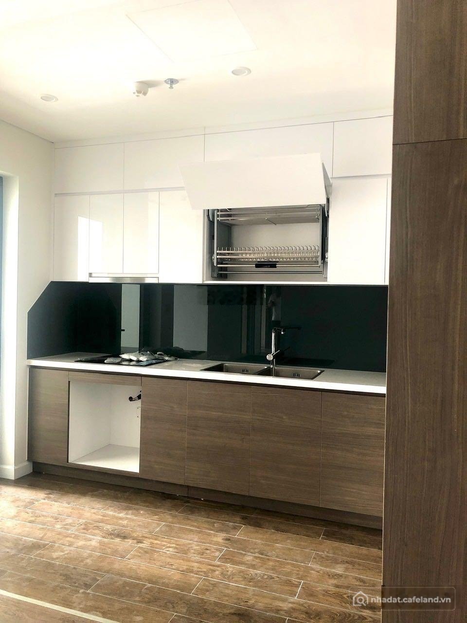 Bán căn hộ chung cư: Cần bán gấp căn hộ 110, 3PN, 2WC chung cư Hoàng Thành Pearl