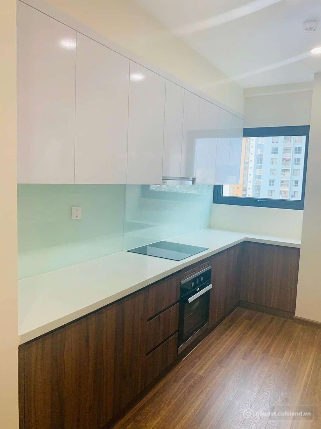 Bán căn hộ chung cư: Chính chủ bán căn 3 ngủ 2wc full nội thất 115m2 tại Golden 