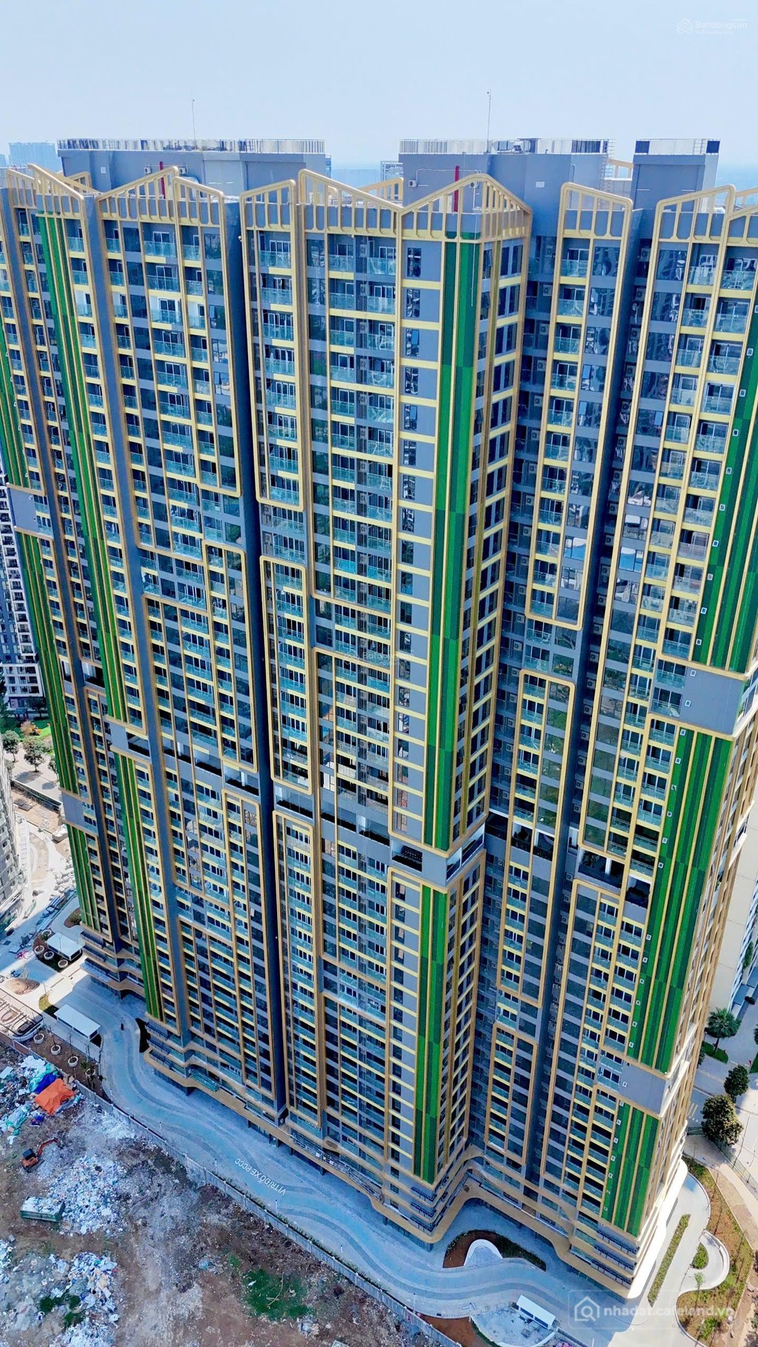 Bán căn hộ chung cư: Căn góc Lumiere Evergreen cần bán gấp giá chỉ 94tr/m2, diện